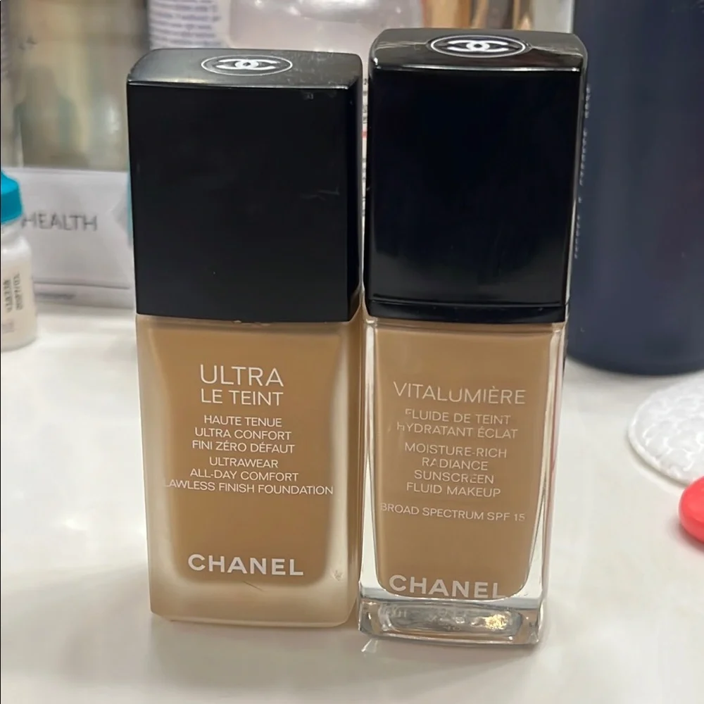 Chanel Foundation Set - Beige and Tan Shades - Picture 6 of 9